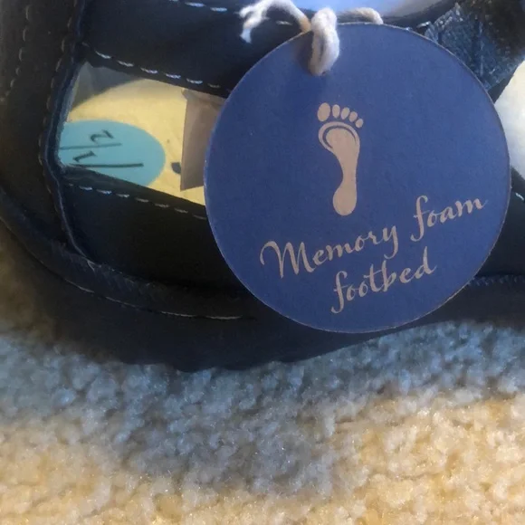 JBU Black Sandals with Adjustable Strap and Cushioned Sole - Picture 5 of 8